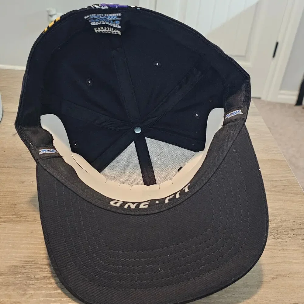 Vintage LSU Louisiana Tigers Fitted Hat Cap 90s NCAA Black Paint Splatter Retro